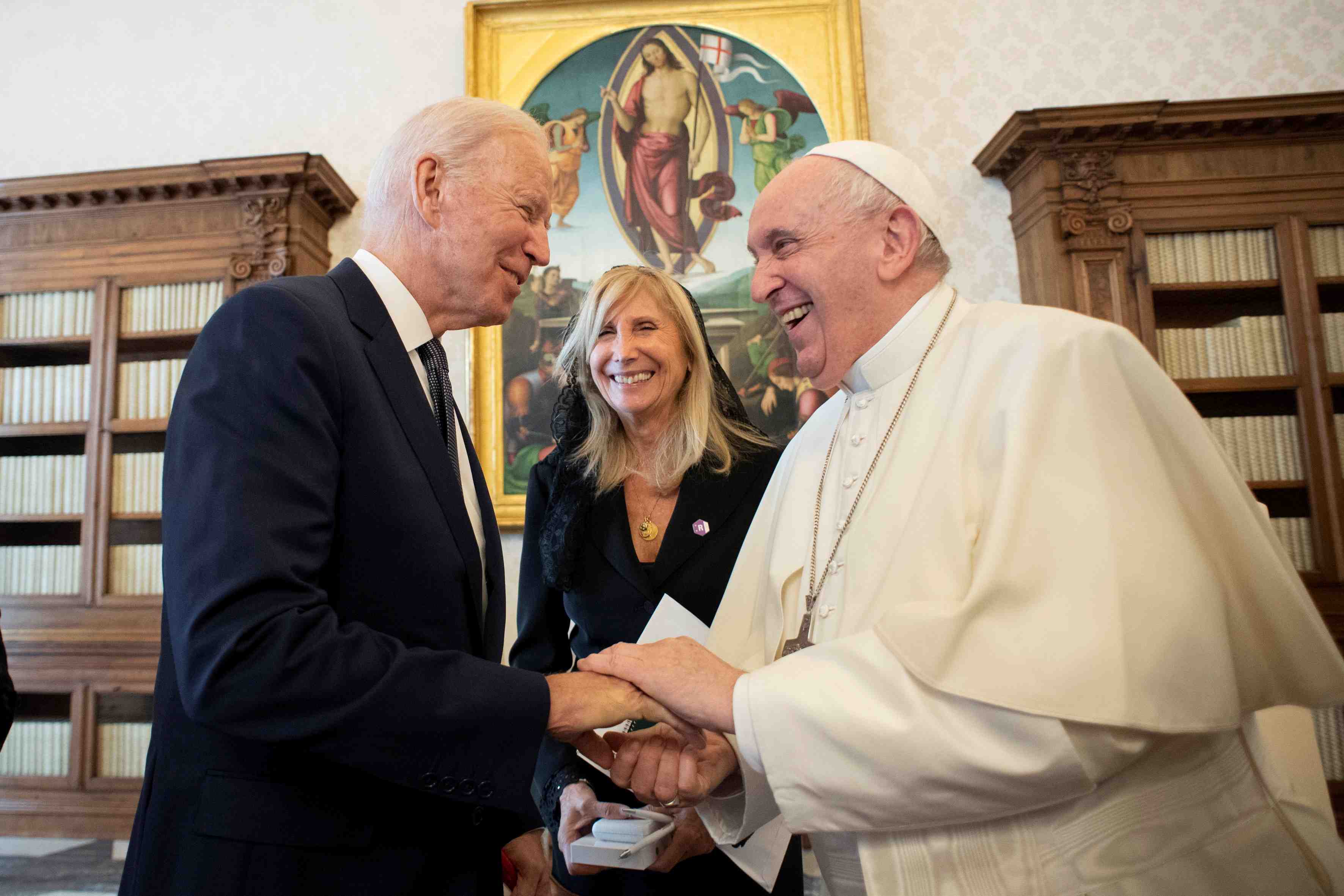 Biden rencontre longuement le pape sur fond de debat sur l'avortement aux etats-unis