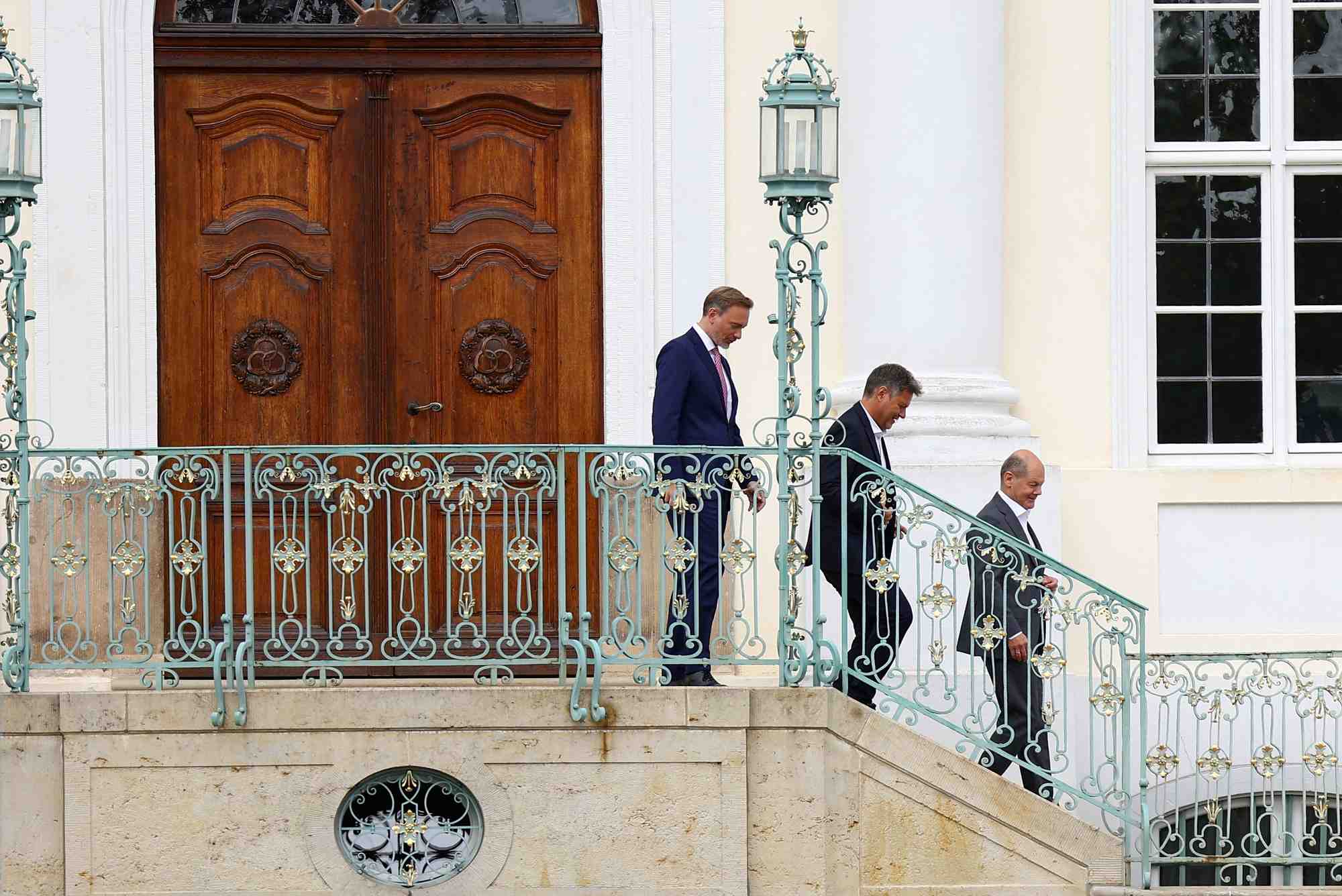 Reunion du cabinet allemand au chateau schloss meseberg, pres de gransee
