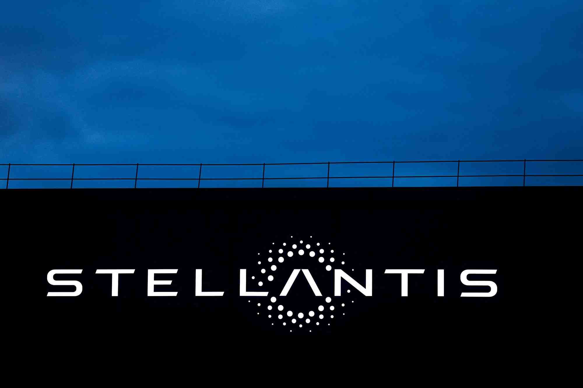 Le logo de stellantis