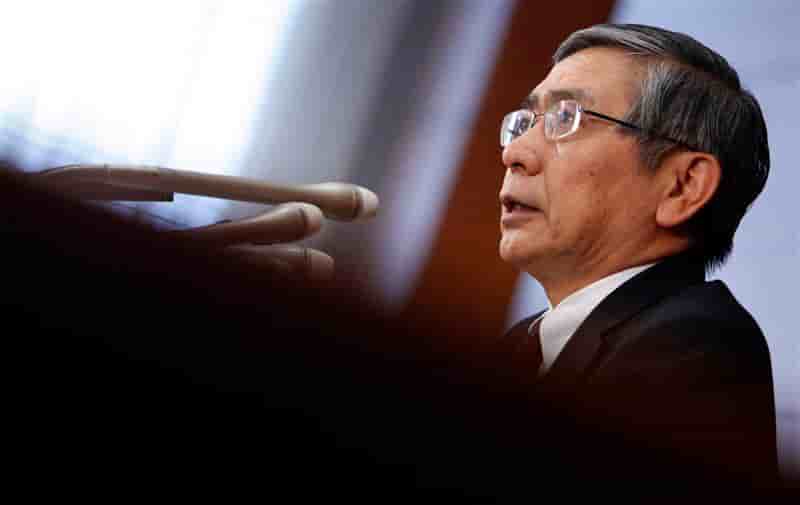 Statu quo monétaire et coup de pouce aux banques au Japon