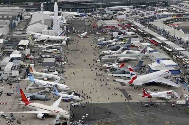 Pression sur les avionneurs et motoristes pour produire davantage