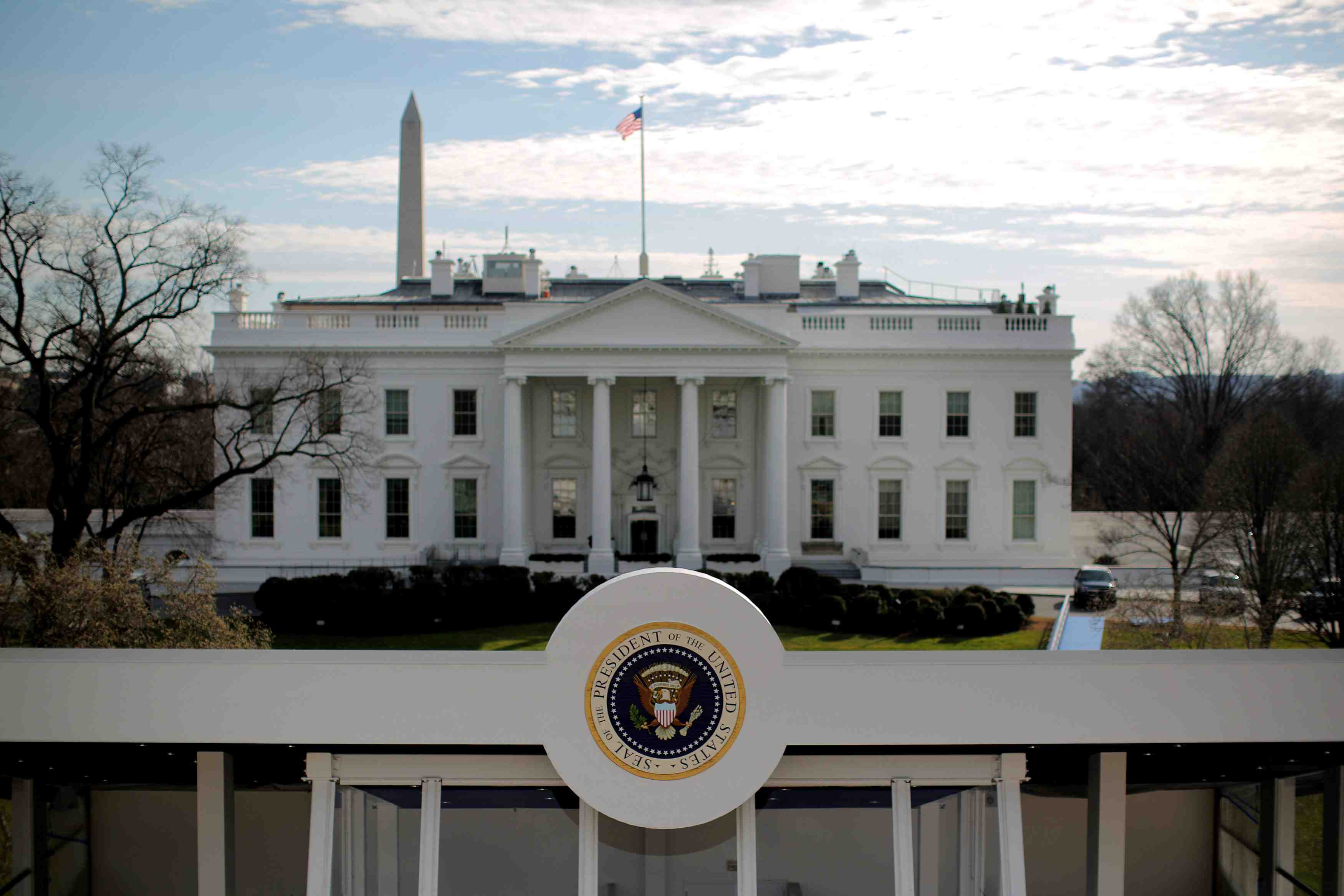 L'administration trump se met en place lentement