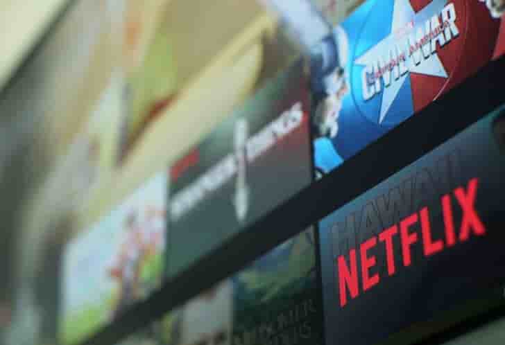 Netflix attire plus d'abonnes prevu, l'action grimpe post bourse