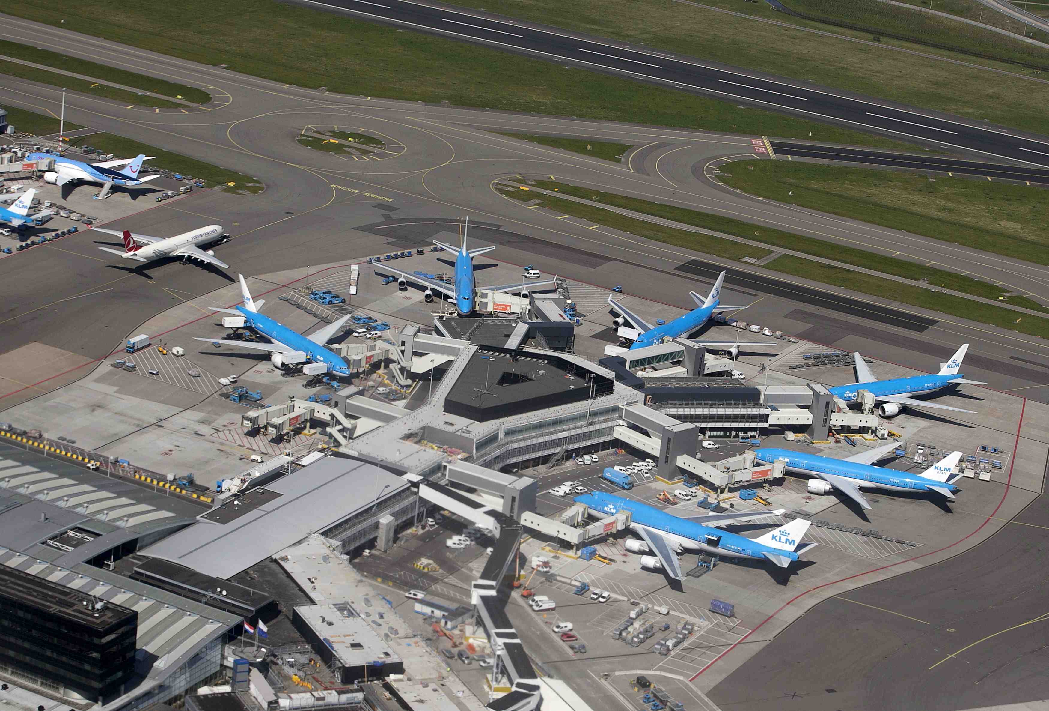 Klm soumet son plan de restructuration a l'etat neerlandais