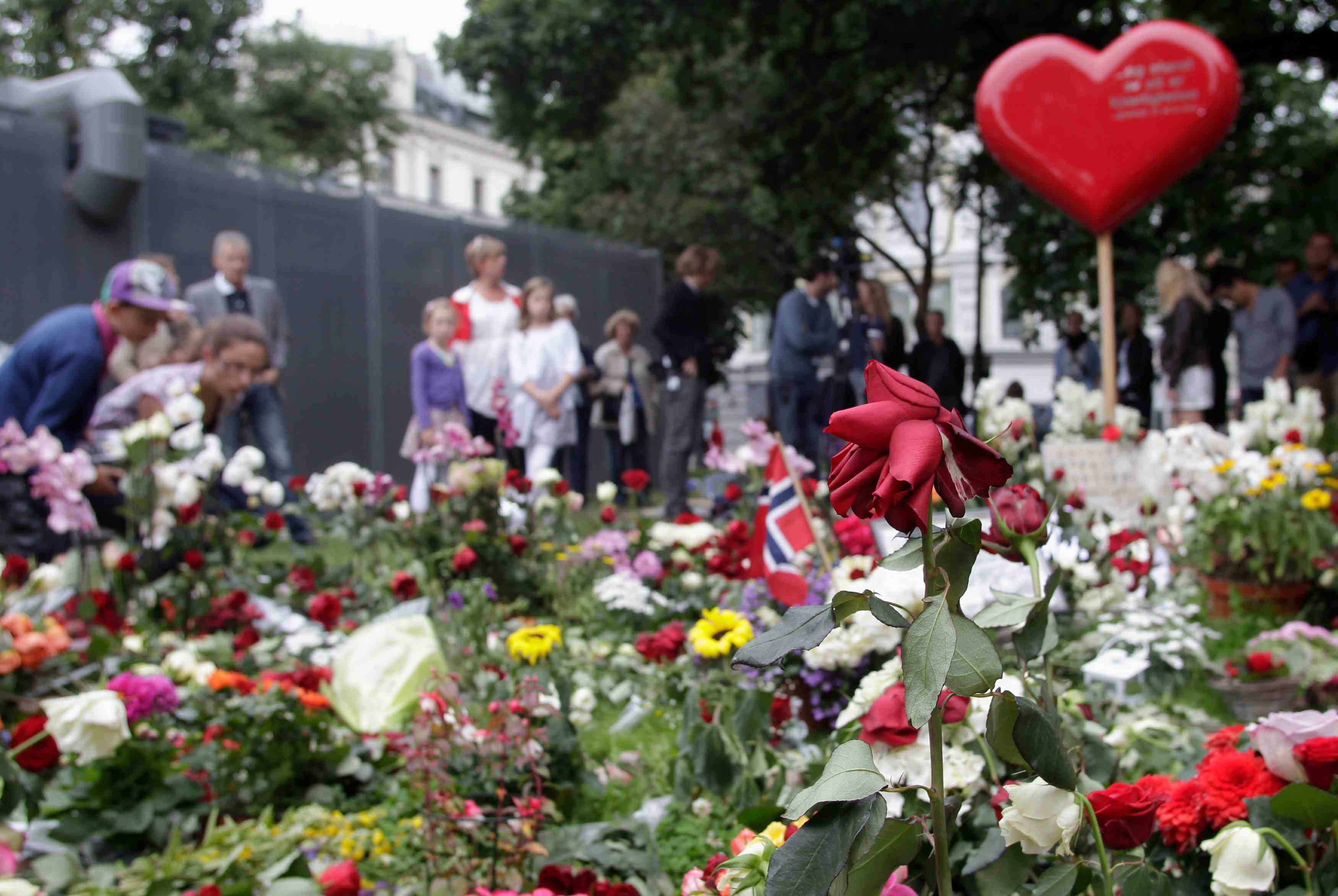 La norvege commemore les 10 ans des attentats a oslo et utoya
