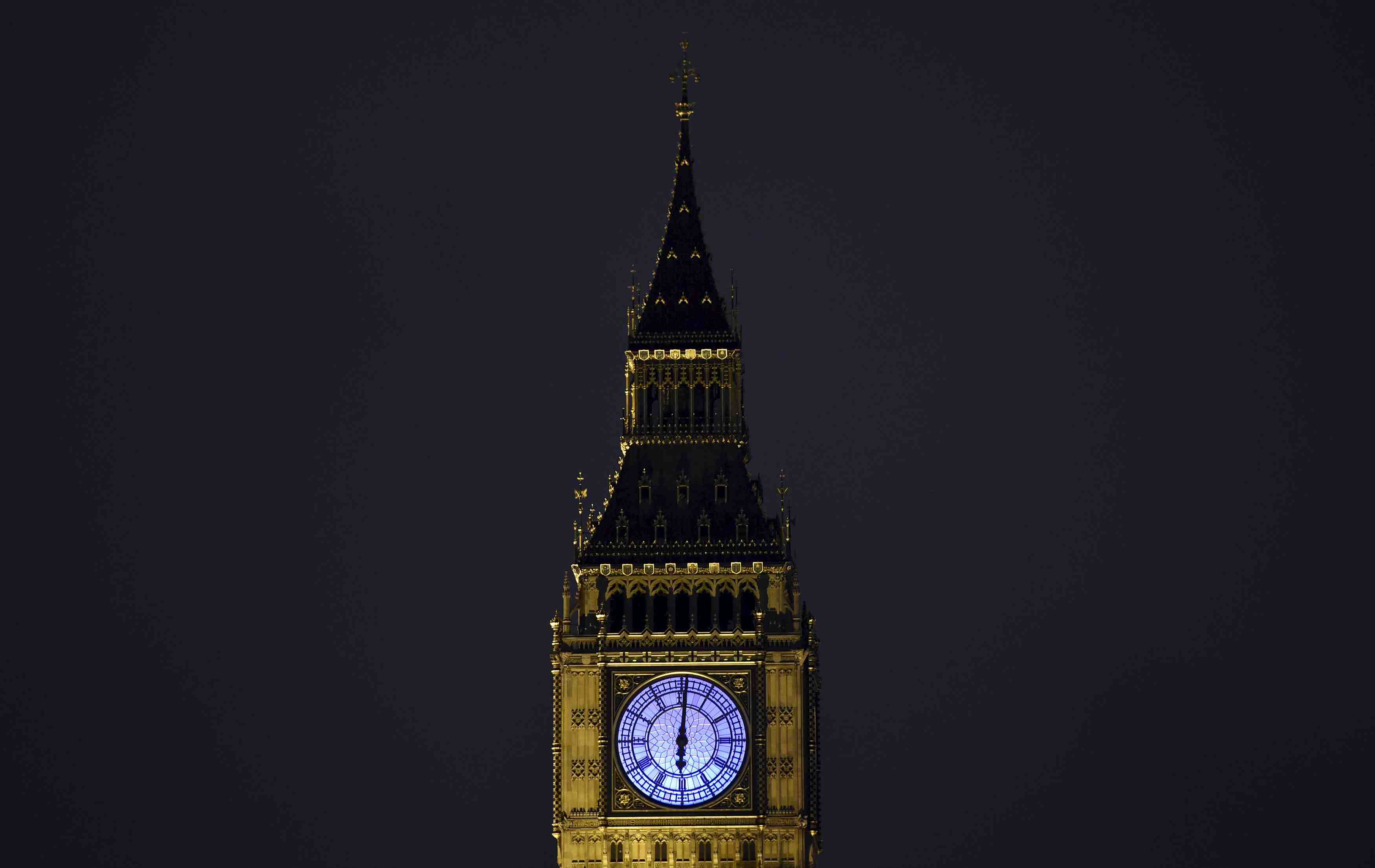 L'opposition travailliste britannique veut une taxe plus ferme du secteur financier