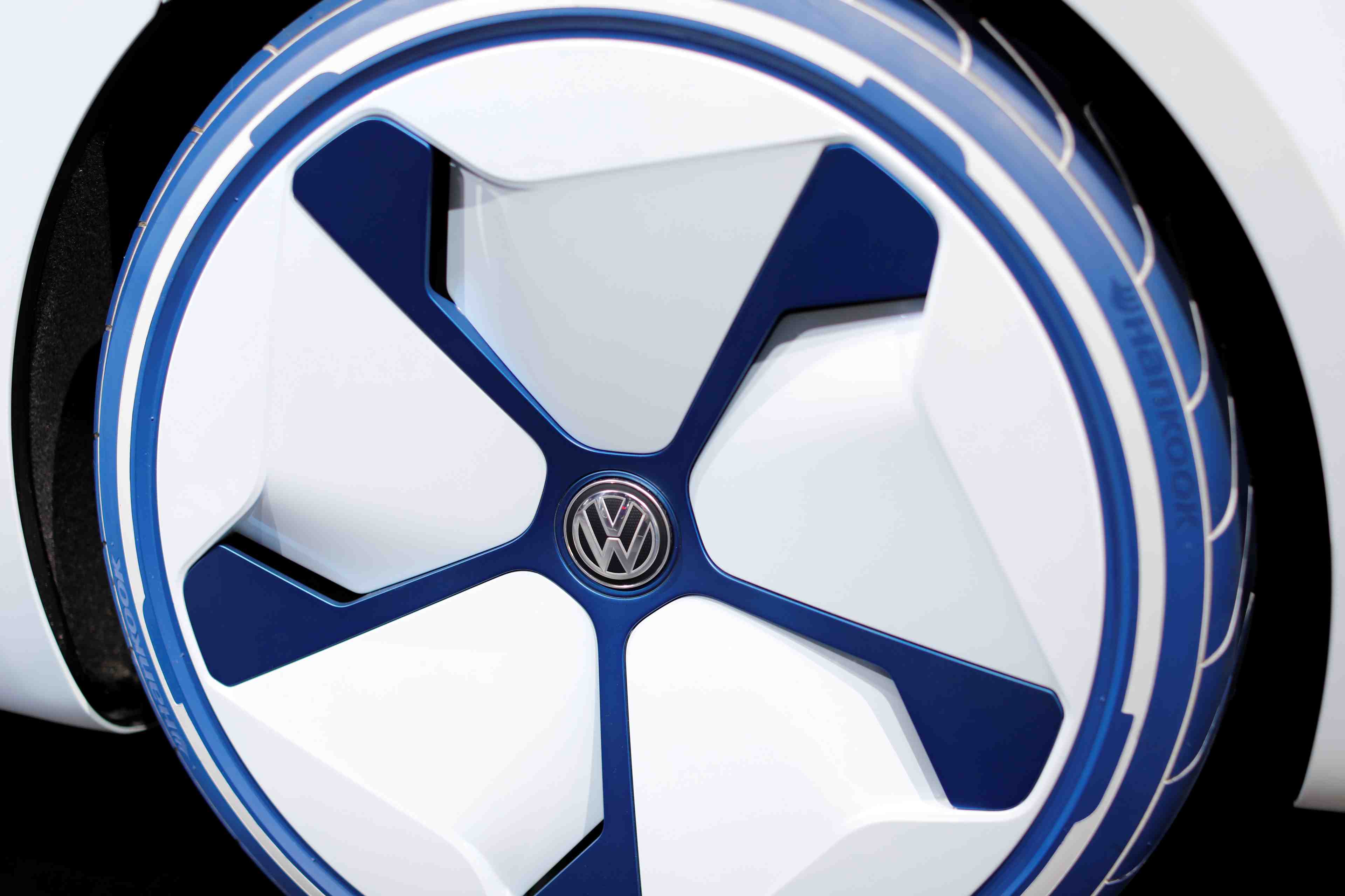 Volkswagen prend 75% de la division wirelesscar de volvo