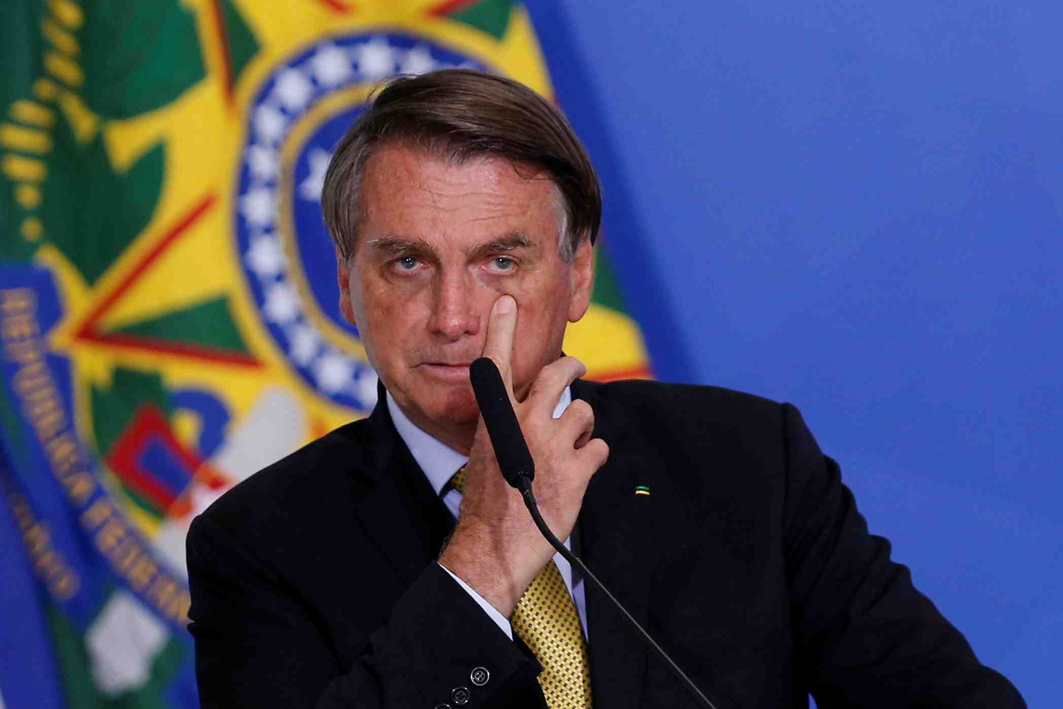 Coronavirus: youtube retire des videos de bolsonaro pour desinformation