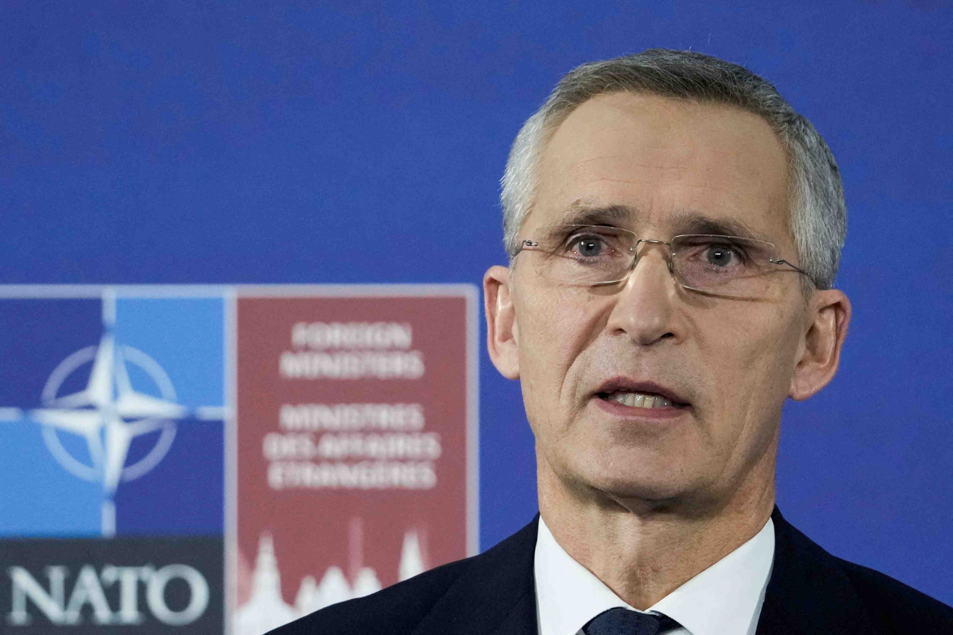 L'otan propose une reunion rapide du conseil otan-russie