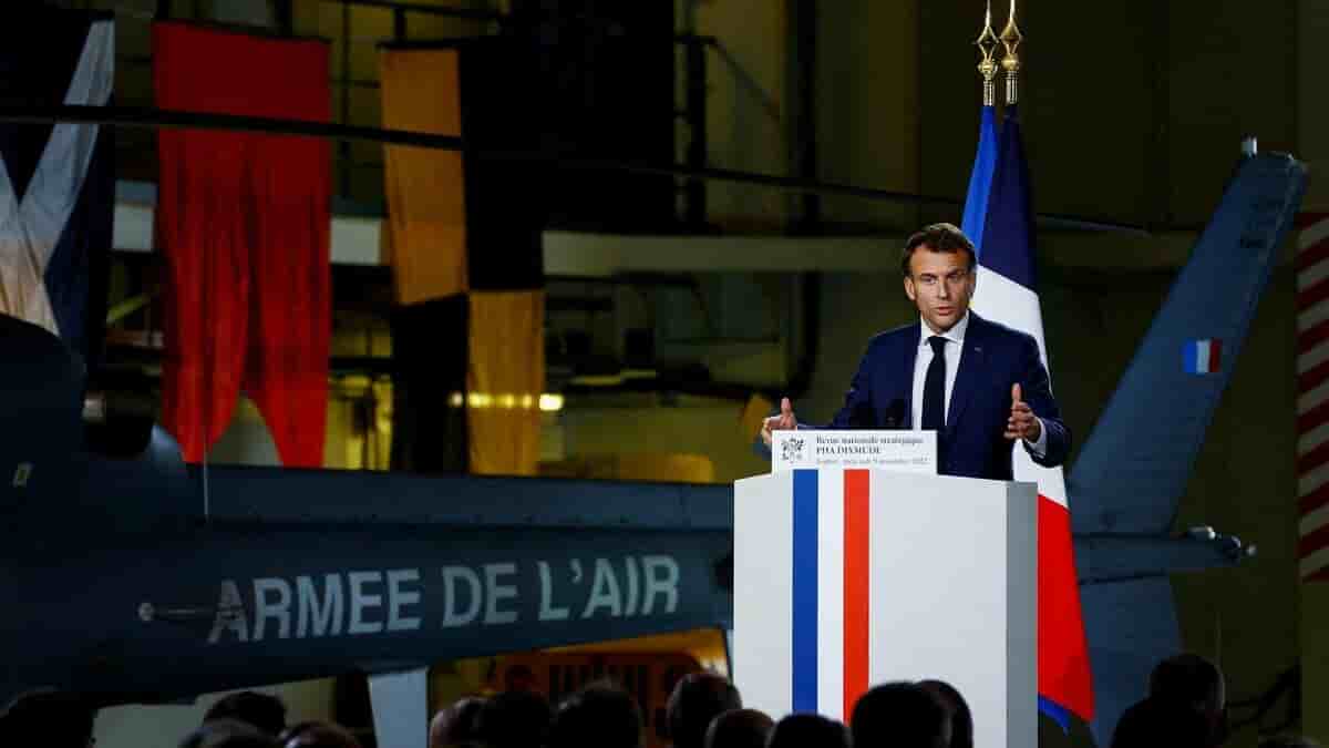 Macron armées