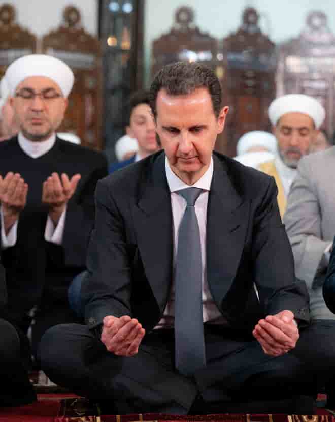 Bachar al assad dans une mosquee de damas