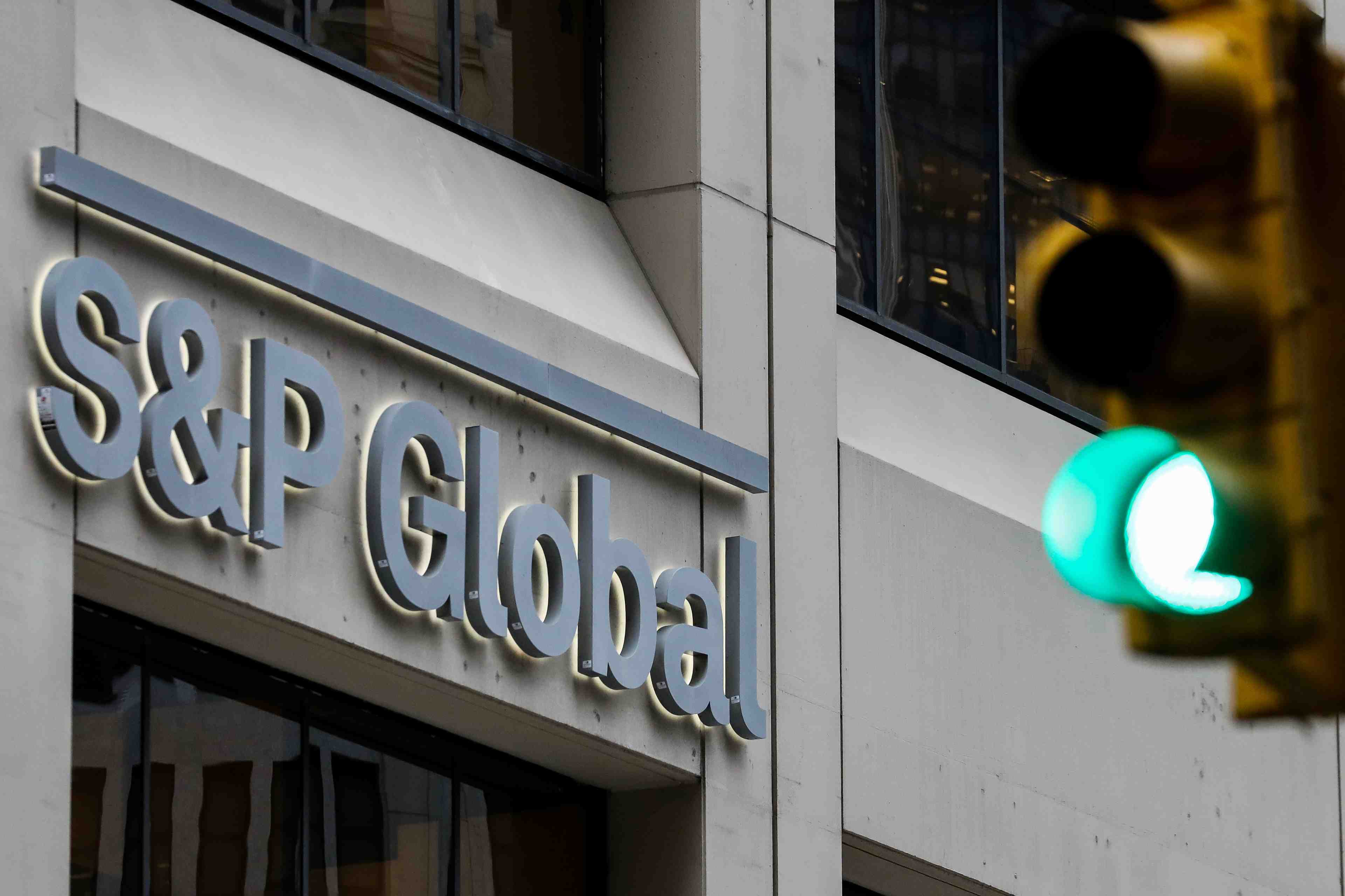 S&p va racheter ihs markit pour 44 milliards de dollars
