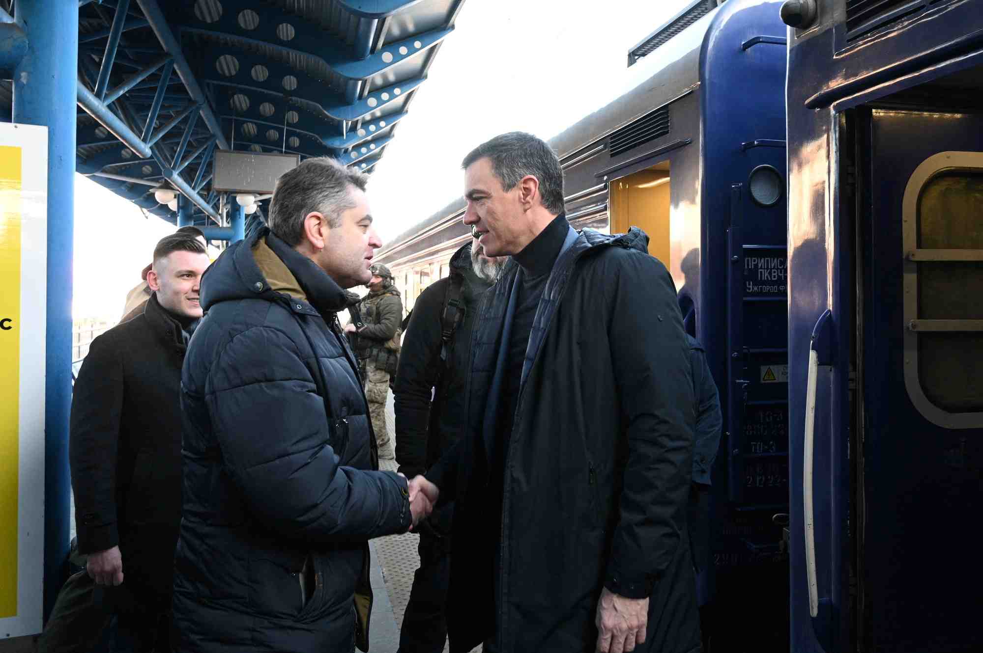Le premier ministre espagnol pedro sanchez en visite a kiev