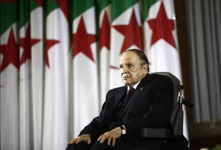 Abdelaziz bouteflika remplace le patron des renseignements algeriens