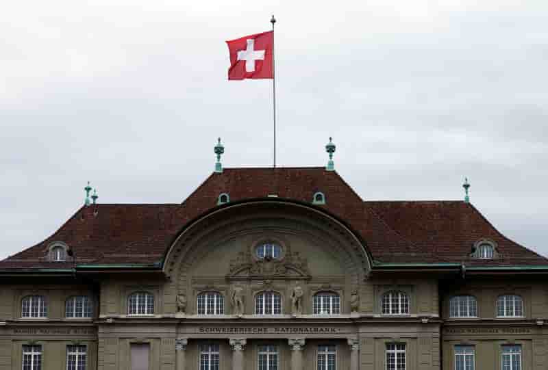 Statu quo a la banque nationale suisse sur la politique monetaire