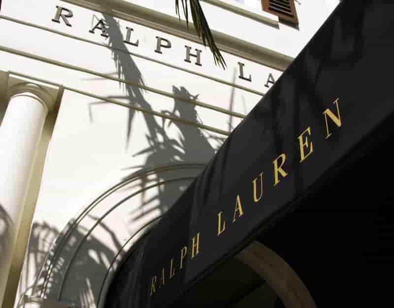 Le ca a magasins comparables de ralph lauren decoit