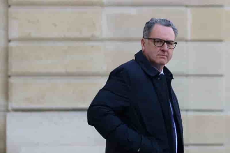 Ferrand envisage de se passer de revision constitutionnelle