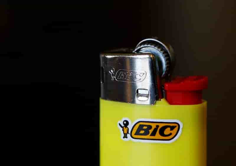 Plainte de bic aupres de la ce sur les briquets non conformes