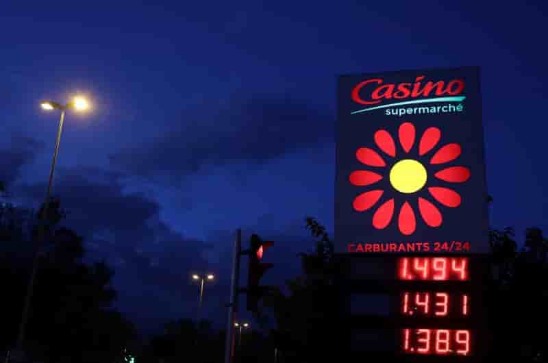 Casino sur le point de ceder son enseigne lidl a aldi