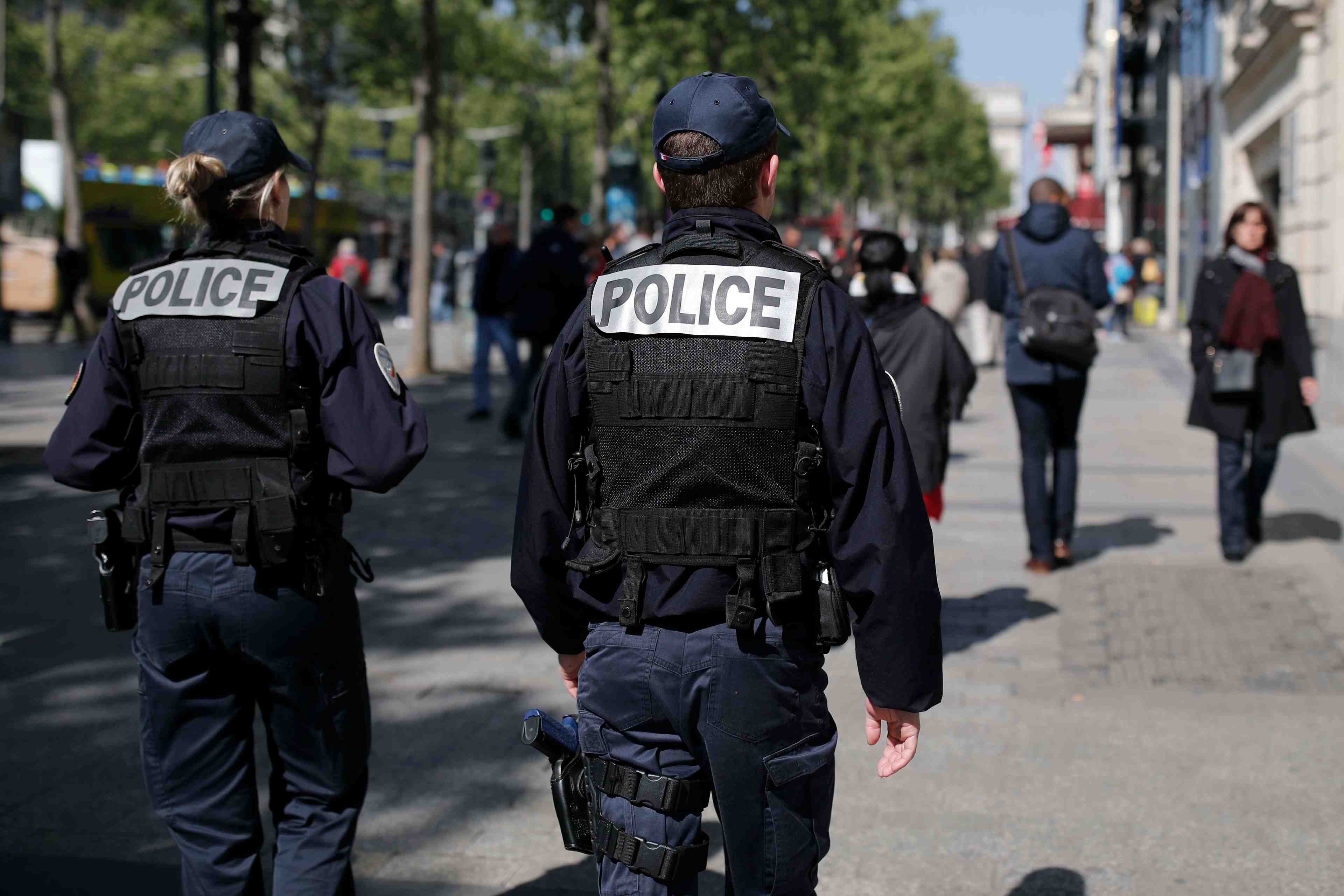 Arrestation dans l'affaire du tireur des champs-elysees