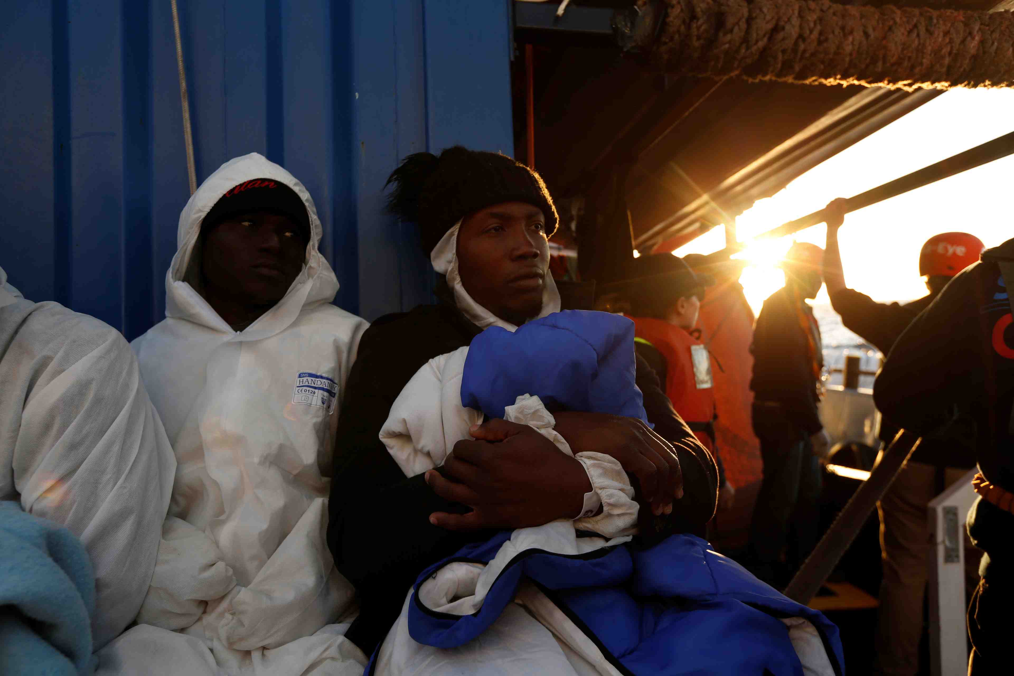 Migrants: sea-eye prie les "28" de laisser accoster l'alan kurdi