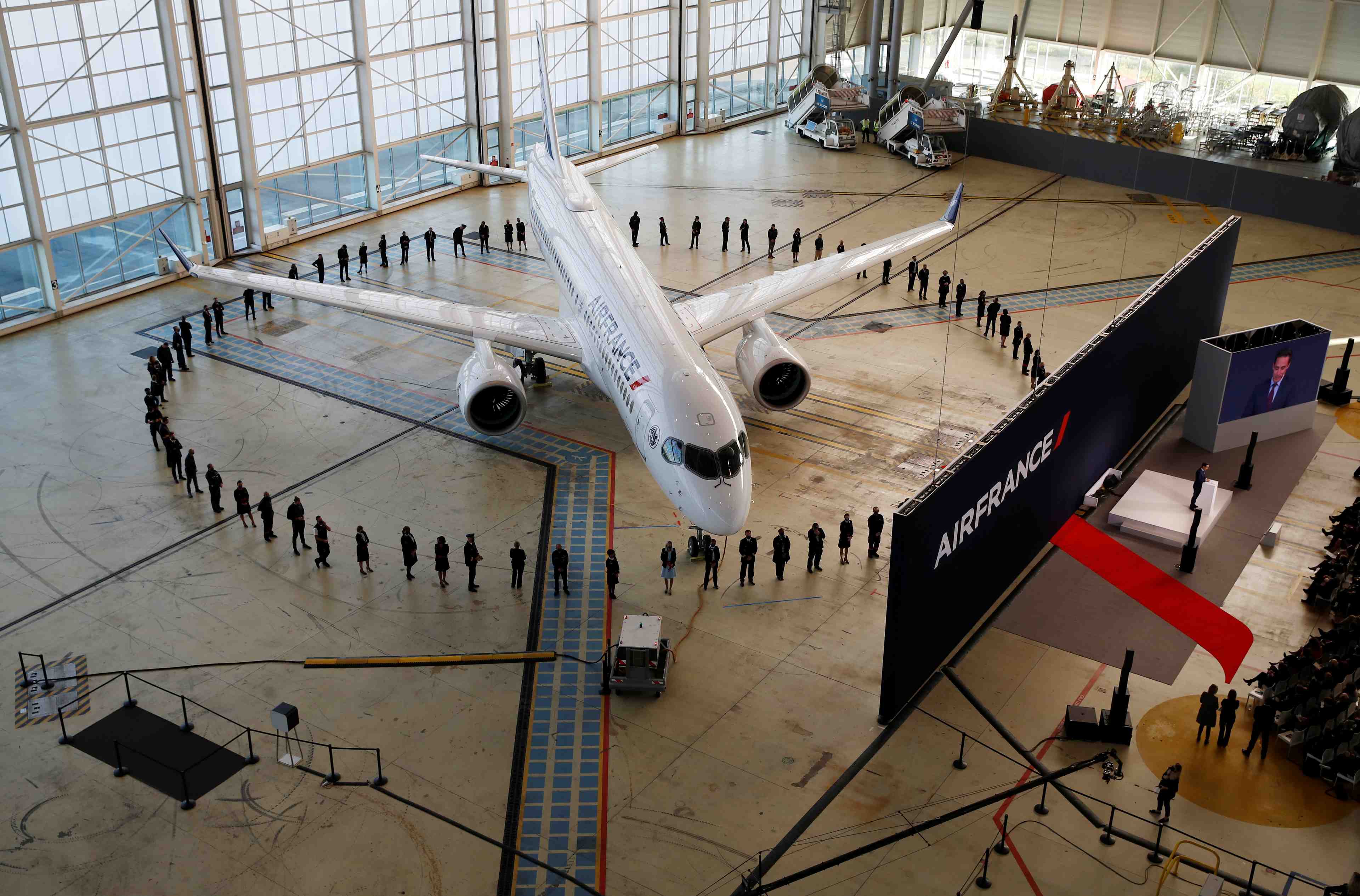 Air france-klm prendra bientot une decision sur une commande pour klm et transavia