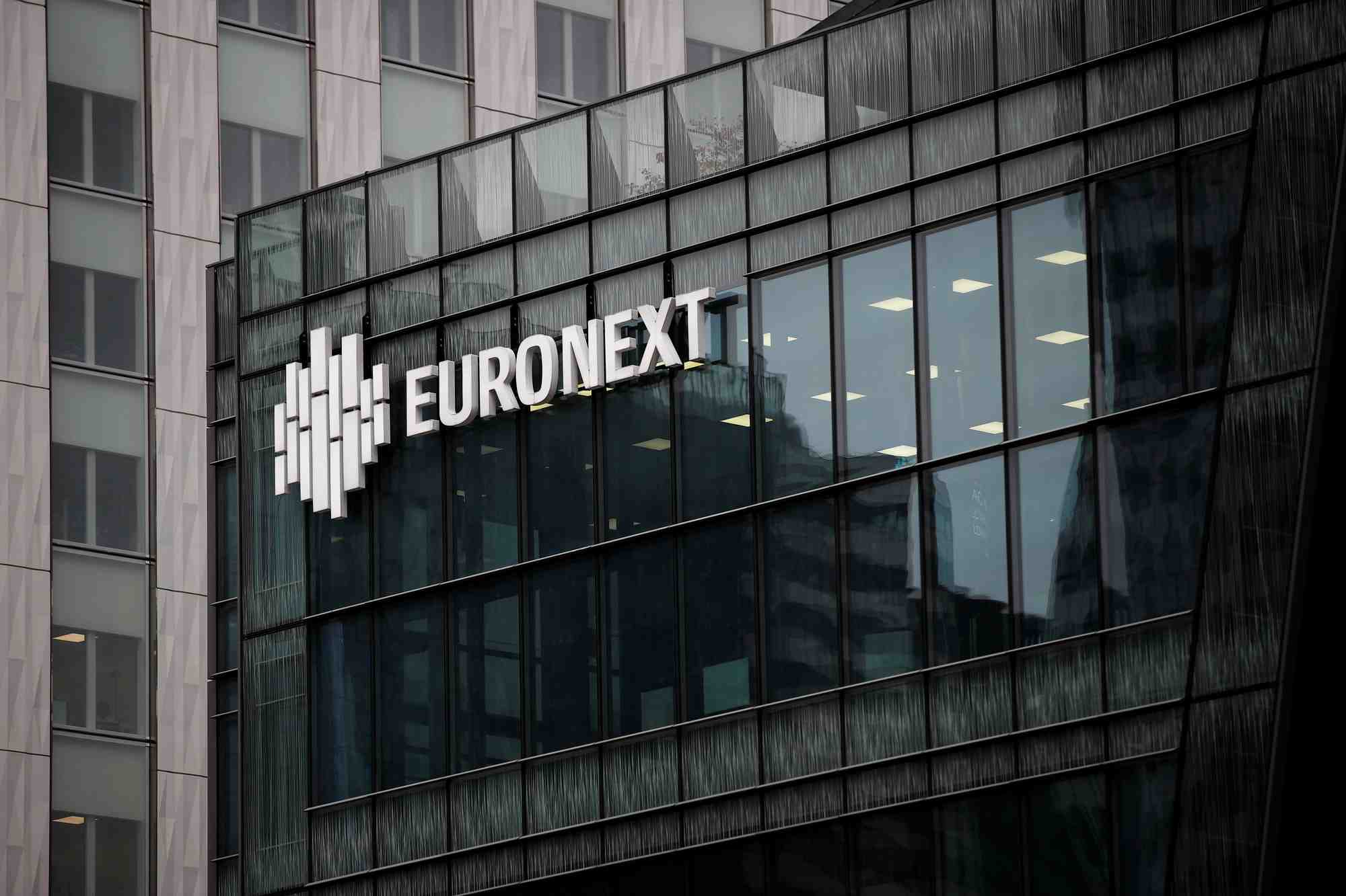 Siege d'euronext a paris, france