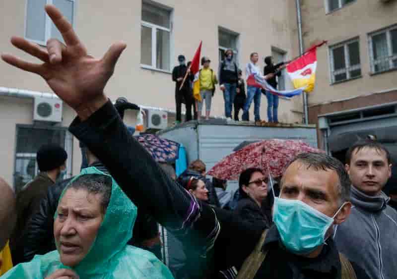 Siège de la police attaqué et détenus libérés à Odessa