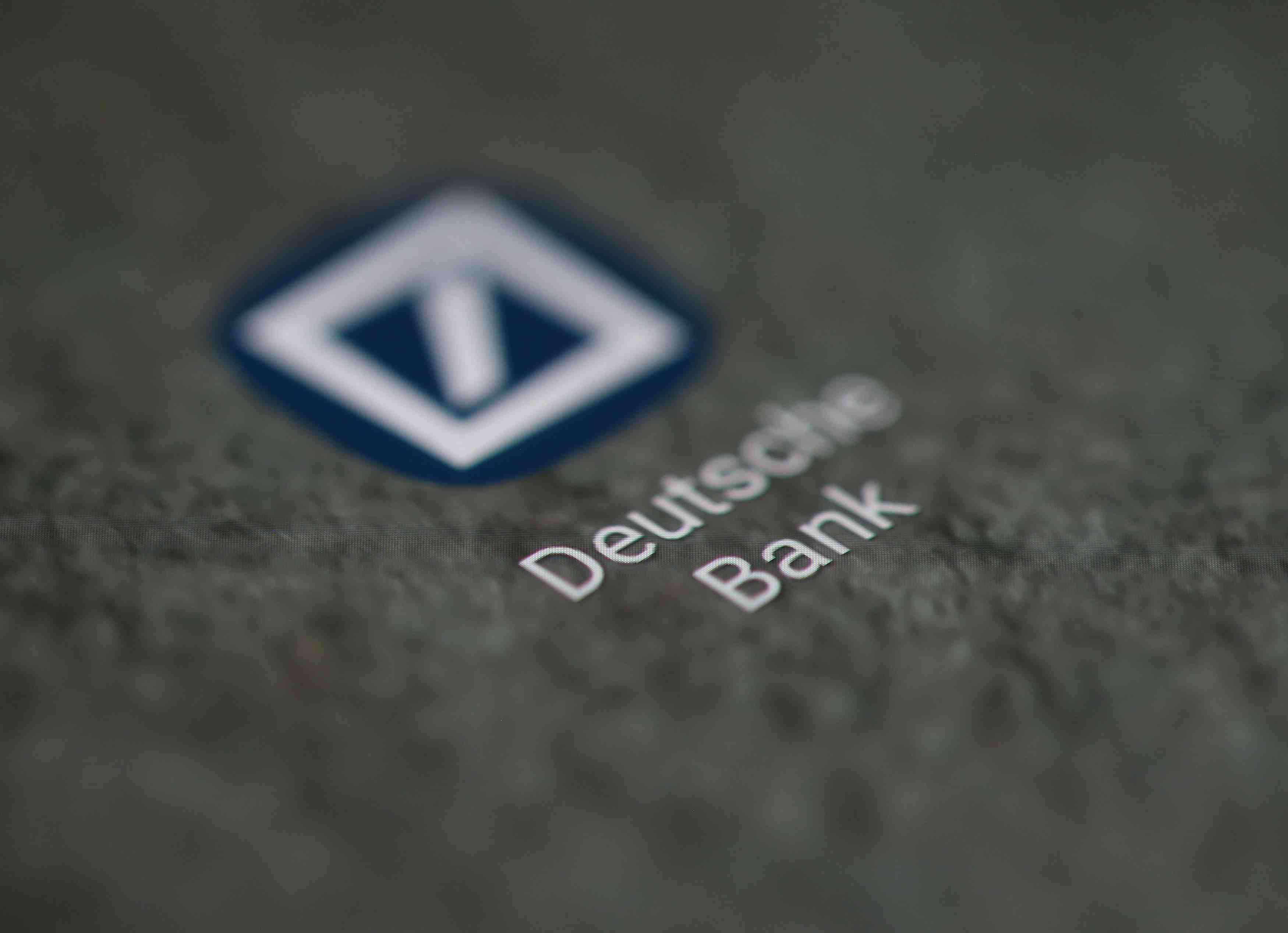Deutsche bank en benefice sur l'exercice apres un quatrieme trimestre encore fragile