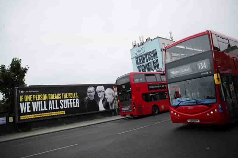 Londres dit que la quarantaine imposee aux voyageurs est bien respectee