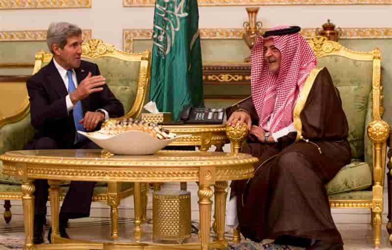 A Ryad, John Kerry loue l'importance du royaume wahhabite