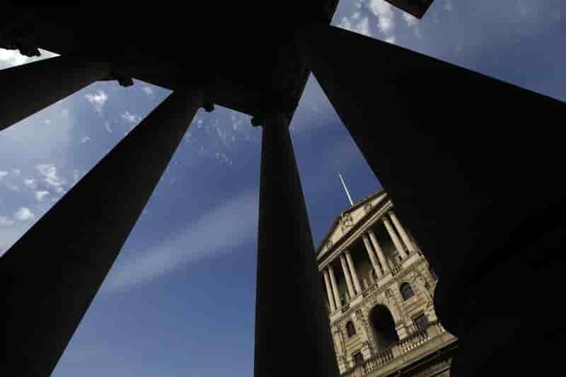 La Banque d'Angleterre laisse sa politique inchangée