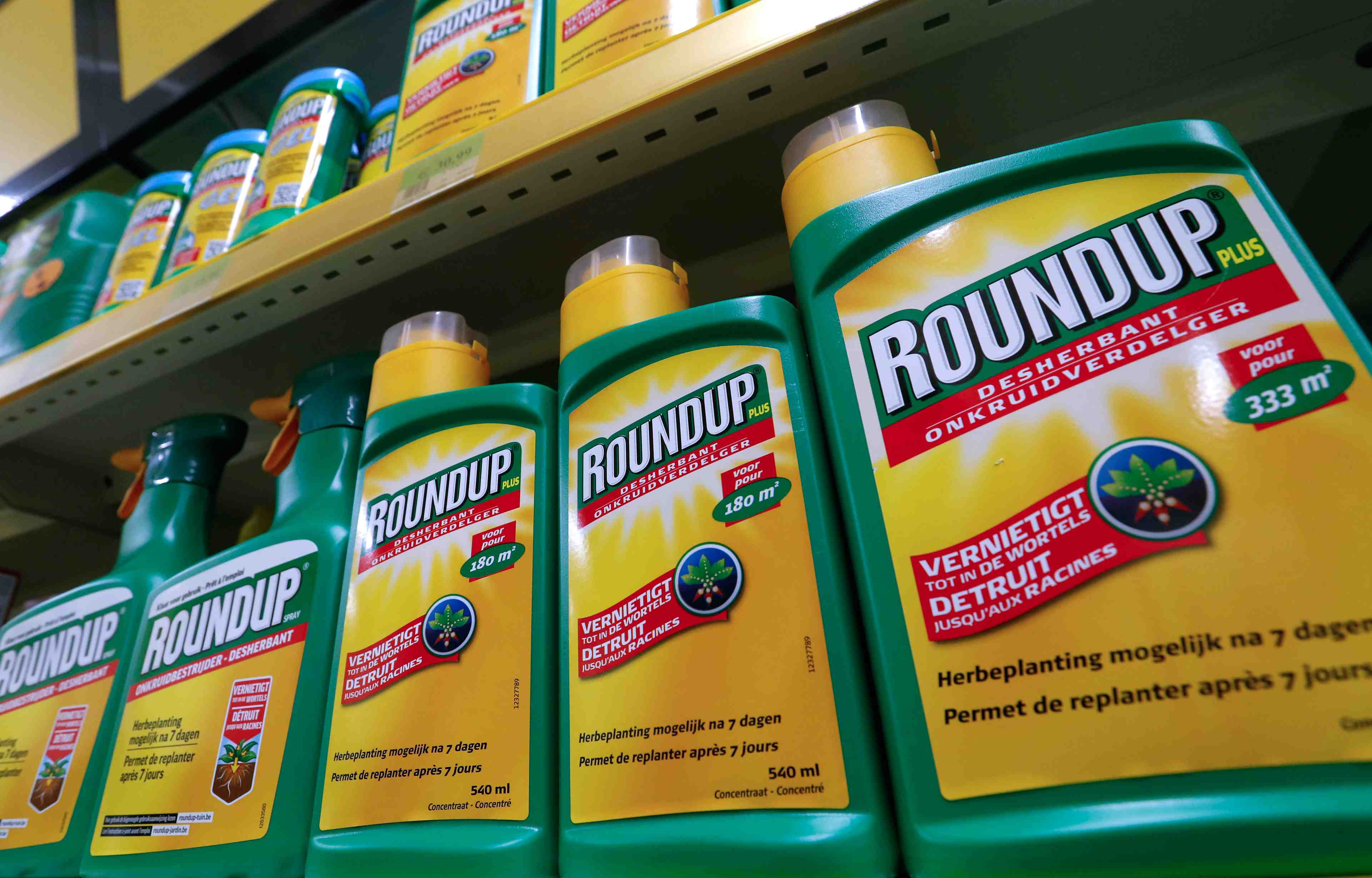 Bayer obtient une reduction de sa condamnation dans un proces du roundup