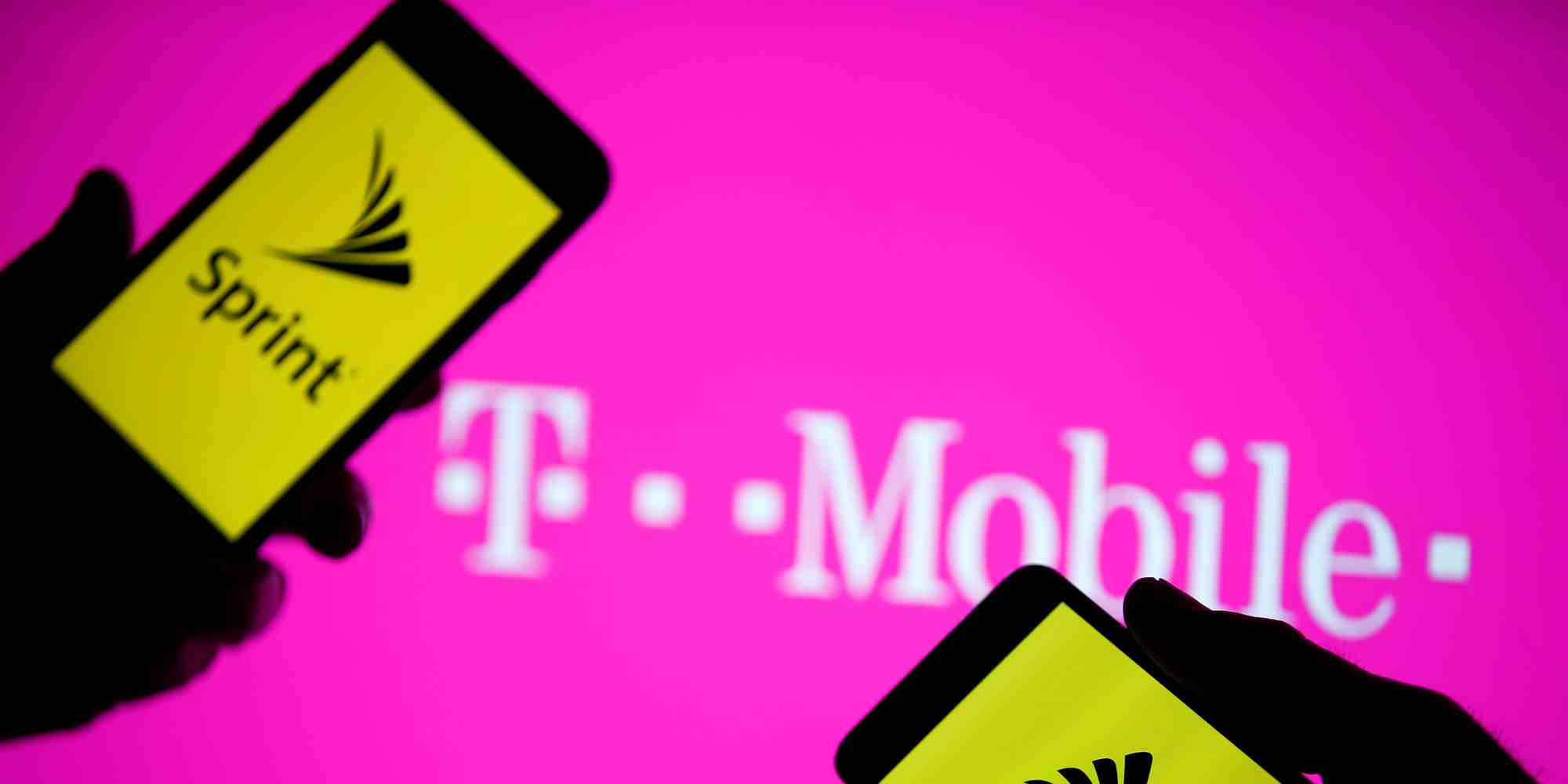 Ce feu vert serait cependant assorti de conditions, notamment l'obligation pour les opérateurs de céder des actifs, dont la marque Boost Mobile à l'opérateur de télévision par satellite Dish Network Corp, ont précisé les sources.