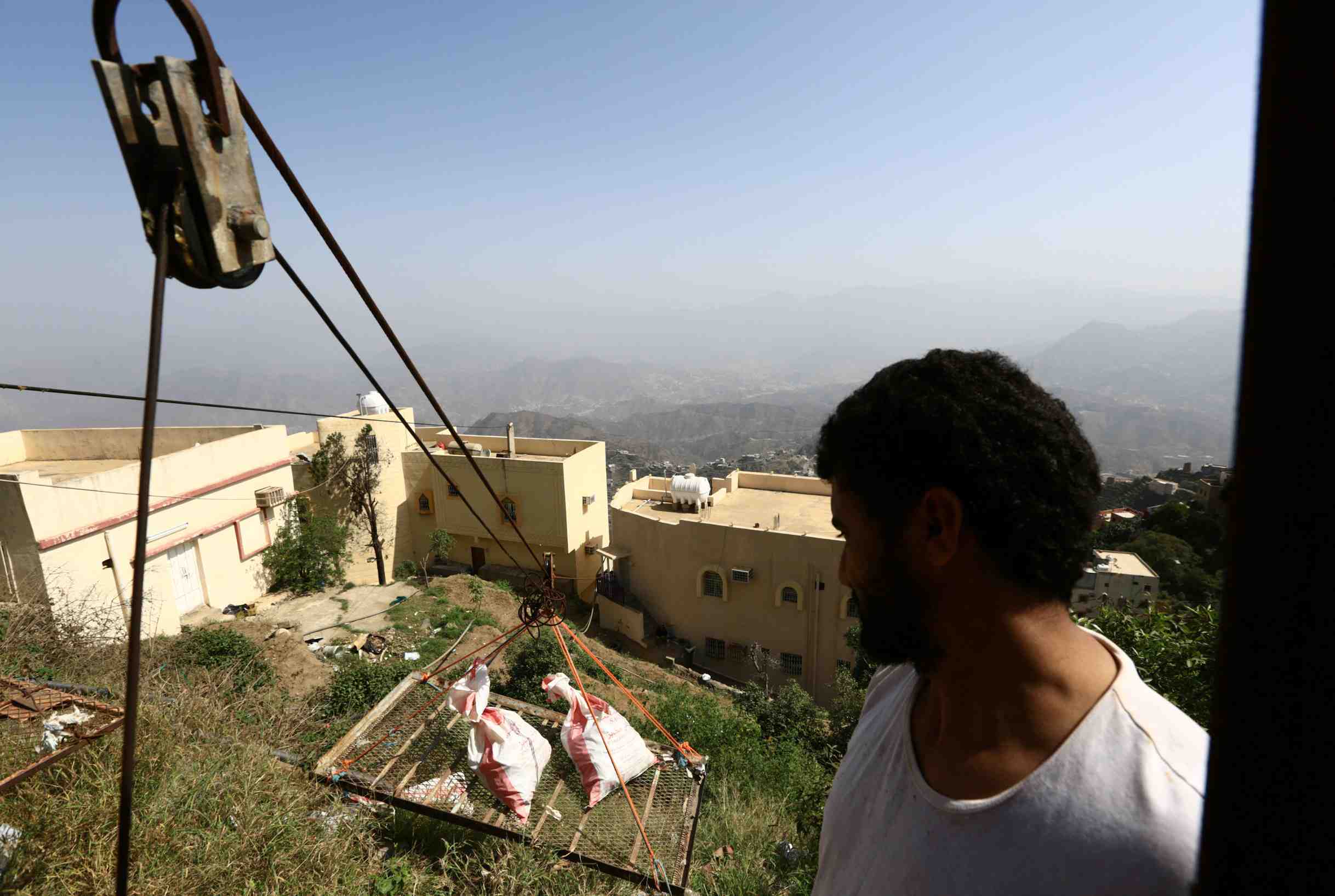 Les houthis affirment avoir attaque des cibles a jazan