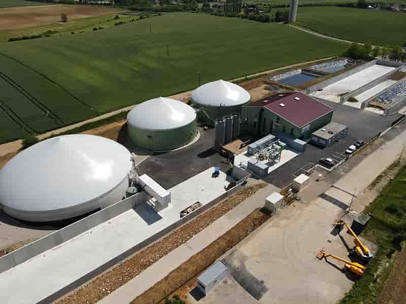 Le site de Dole Biogaz situé à Brevans (39) a injecté ses premiers mètres cubes de gaz vert, il y a presqu’un an, dans le réseau de gaz naturel.