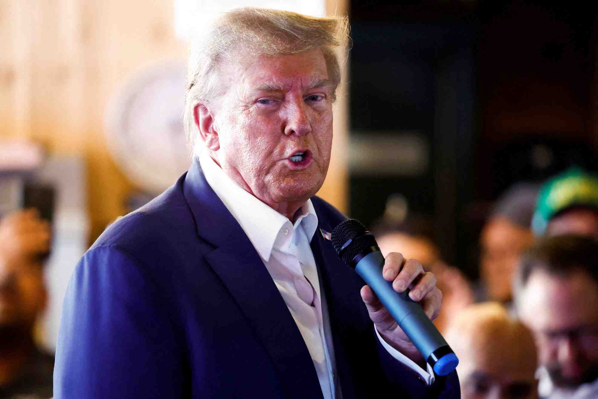 Le candidat a la presidentielle americaine et ancien president donald trump s'exprime a des moines, iowa
