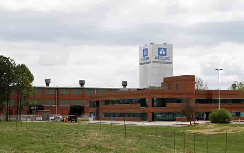 Alcoa va se scinder en deux en 2016