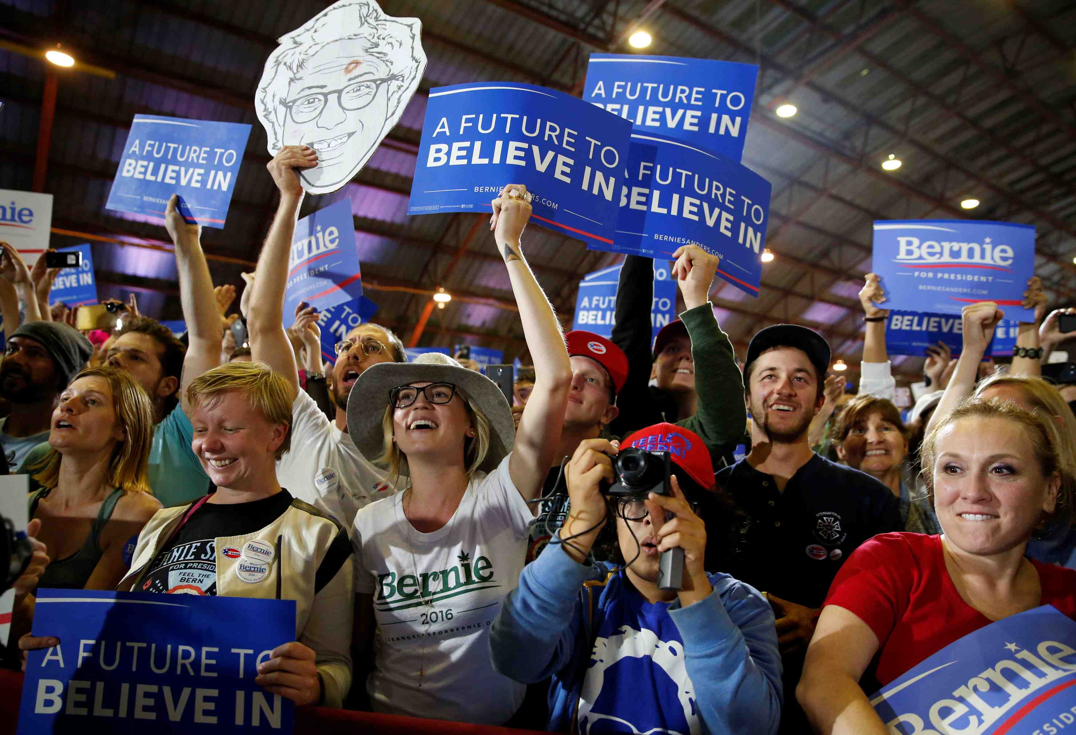 Rallier les partisans de sanders, une tache difficile pour clinton