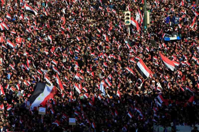 Gaz lacrymogenes contre des partisans de moktada sadr a bagdad