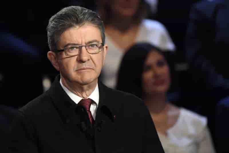 Melenchon gagne deux points et se rapproche de fillon, selon un sondage opinionway