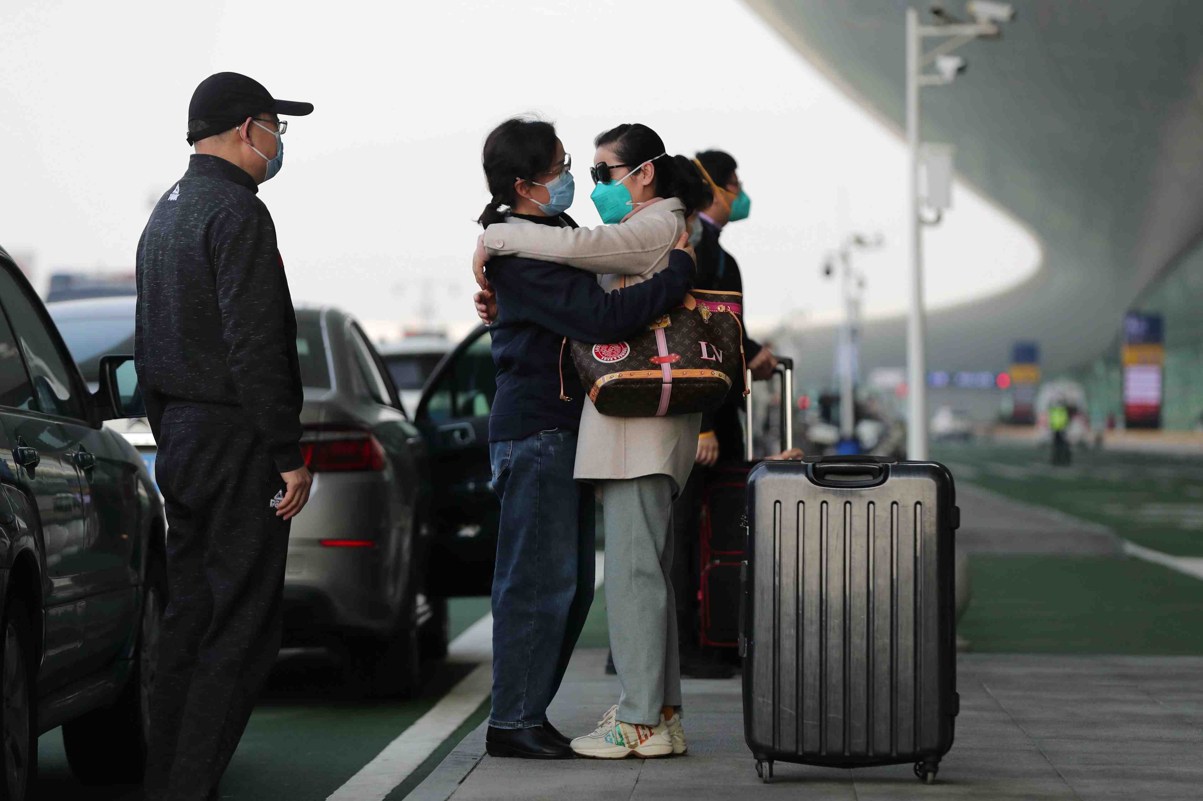 Coronavirus: les chinois ne s'eloignent guere, malgre l'assouplissement des restrictions