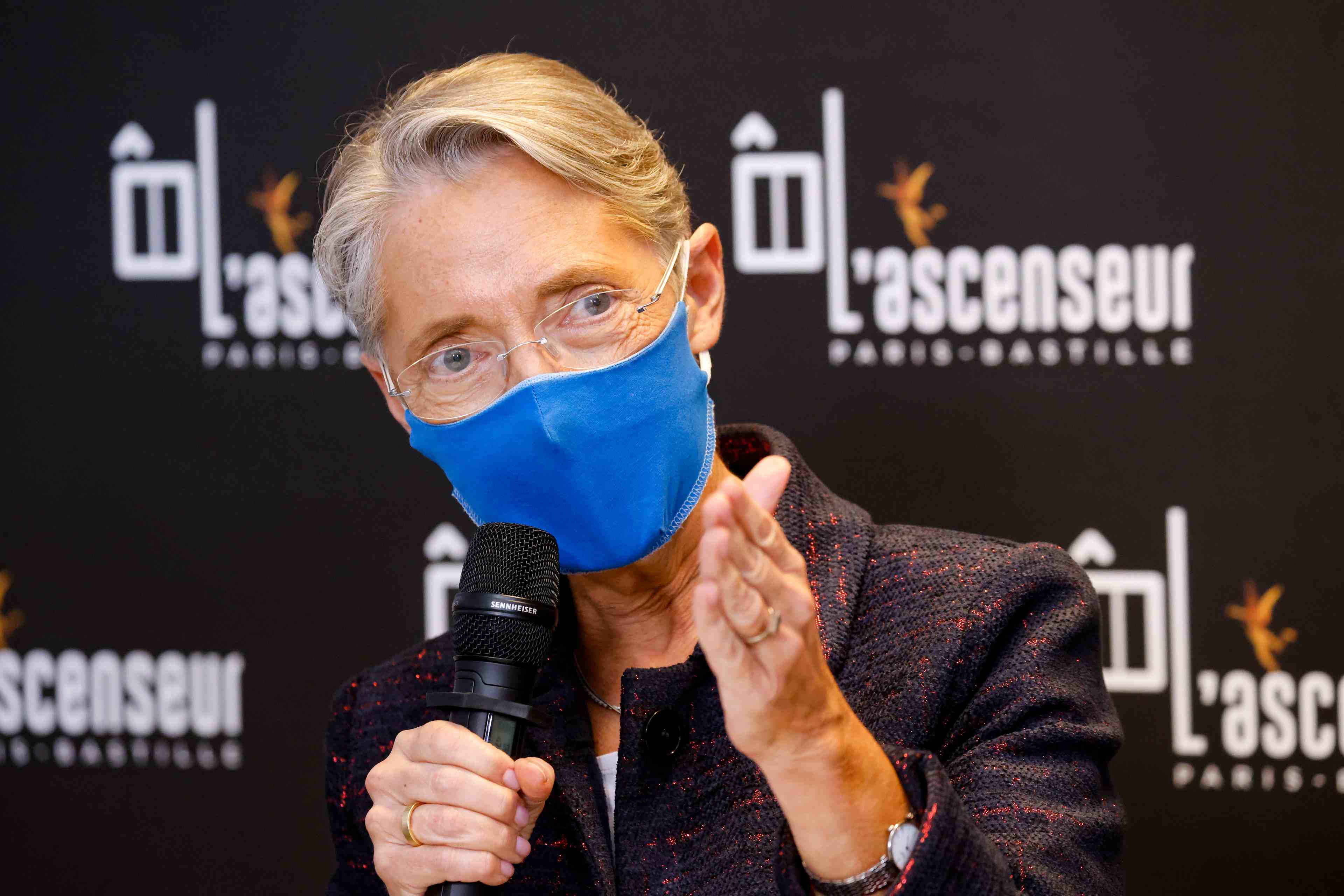 Coronavirus: la ministre du travail borne testee positive