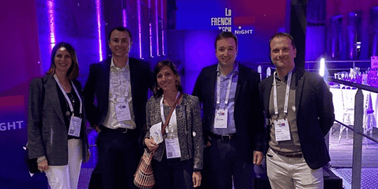 L’équipe Innovation de la Caisse d’Epargne Aquitaine Poitou-Charentes lors de la French Tech Night Bordeaux. De gauche à droite : Déborah Cherruault, Guillaume Graf, Laetitia Théroine, Hugo Thouvenel et Matthieu Giron.