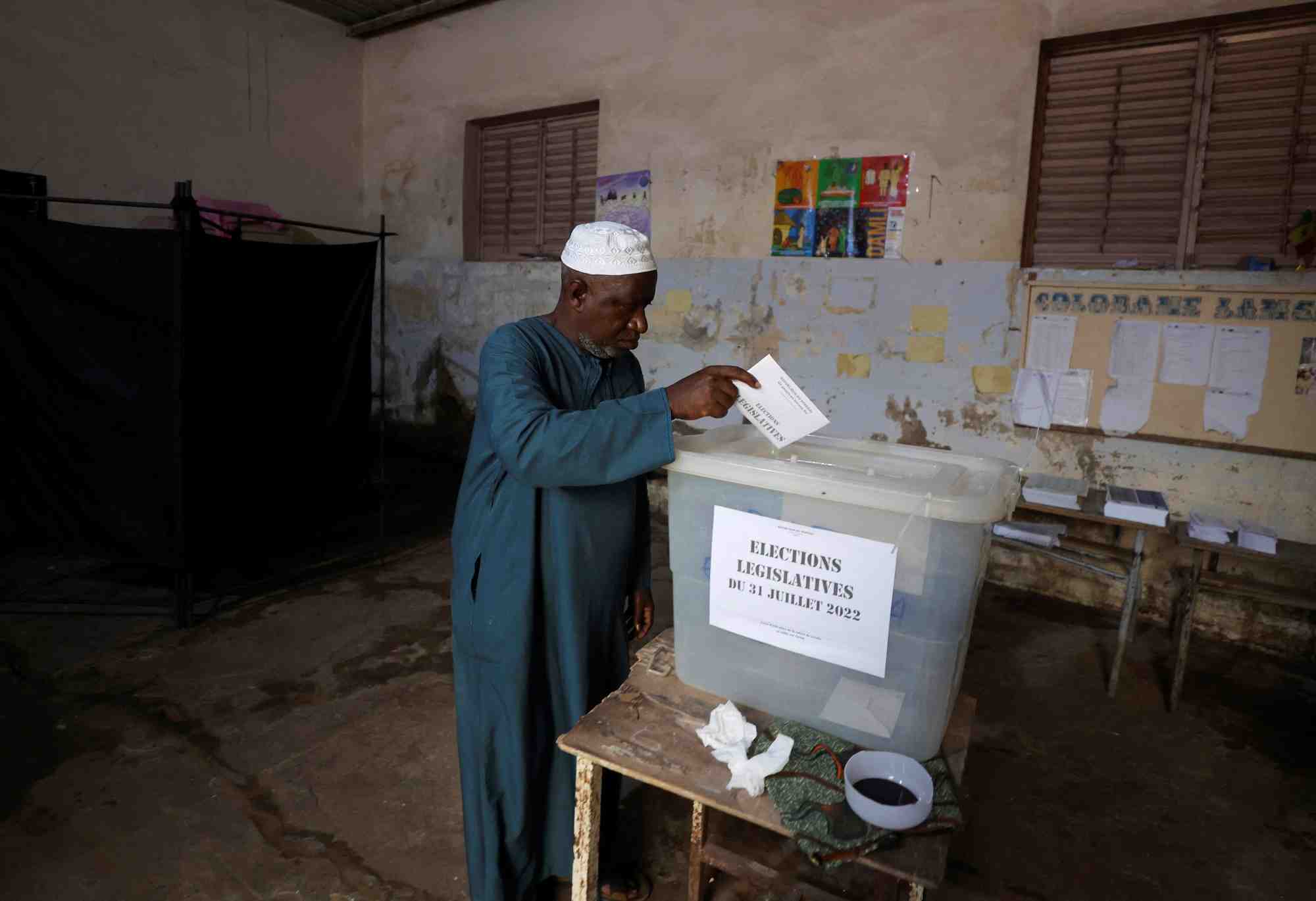 Senegal: la coalition au pouvoir dit avoir obtenu une majorite aux legislatives