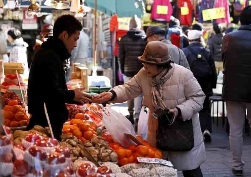 Hausse des prix et chute des depenses des menages au japon