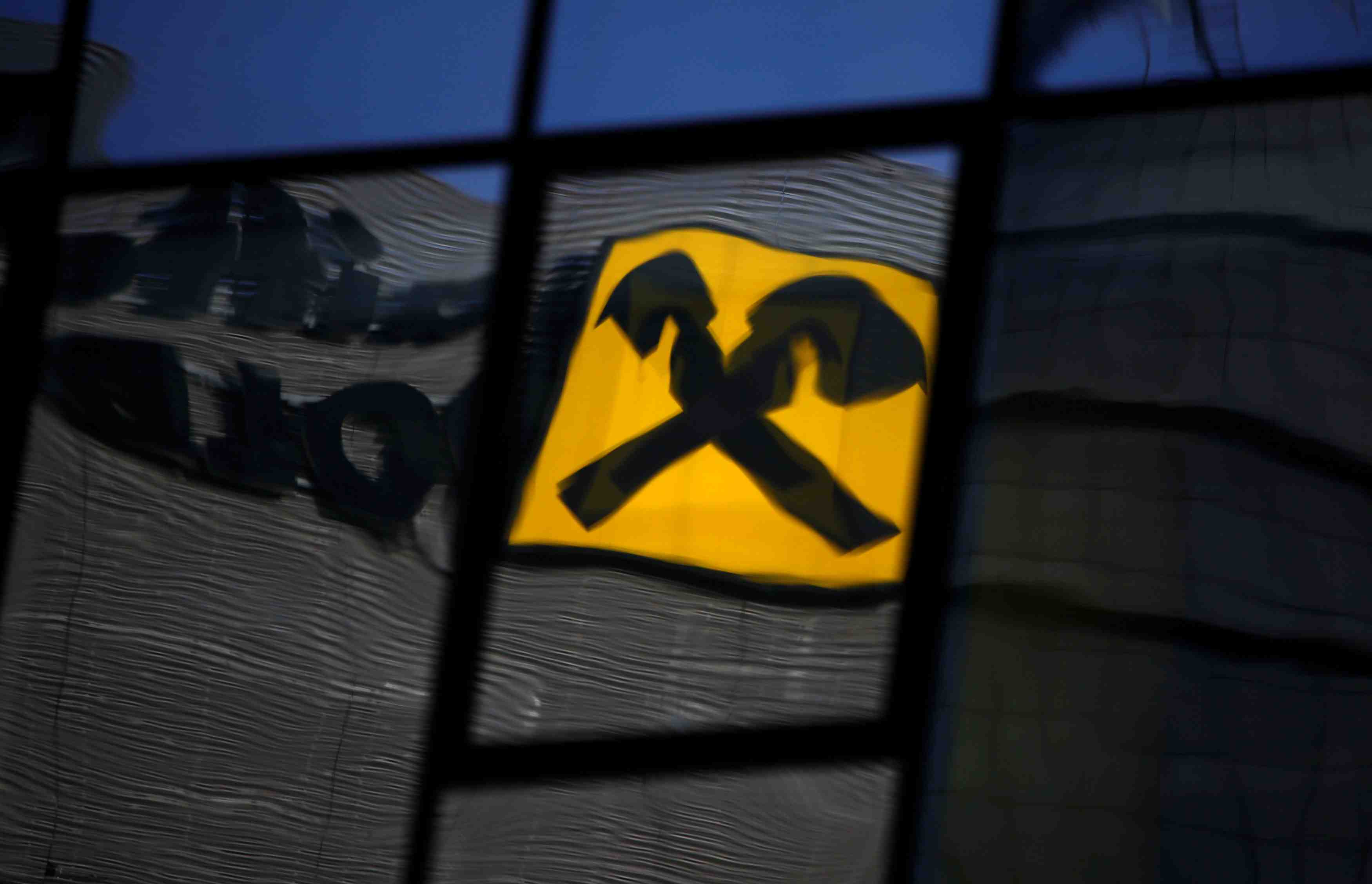 Raiffeisen, ing, abn accusees a leur tour de blanchiment