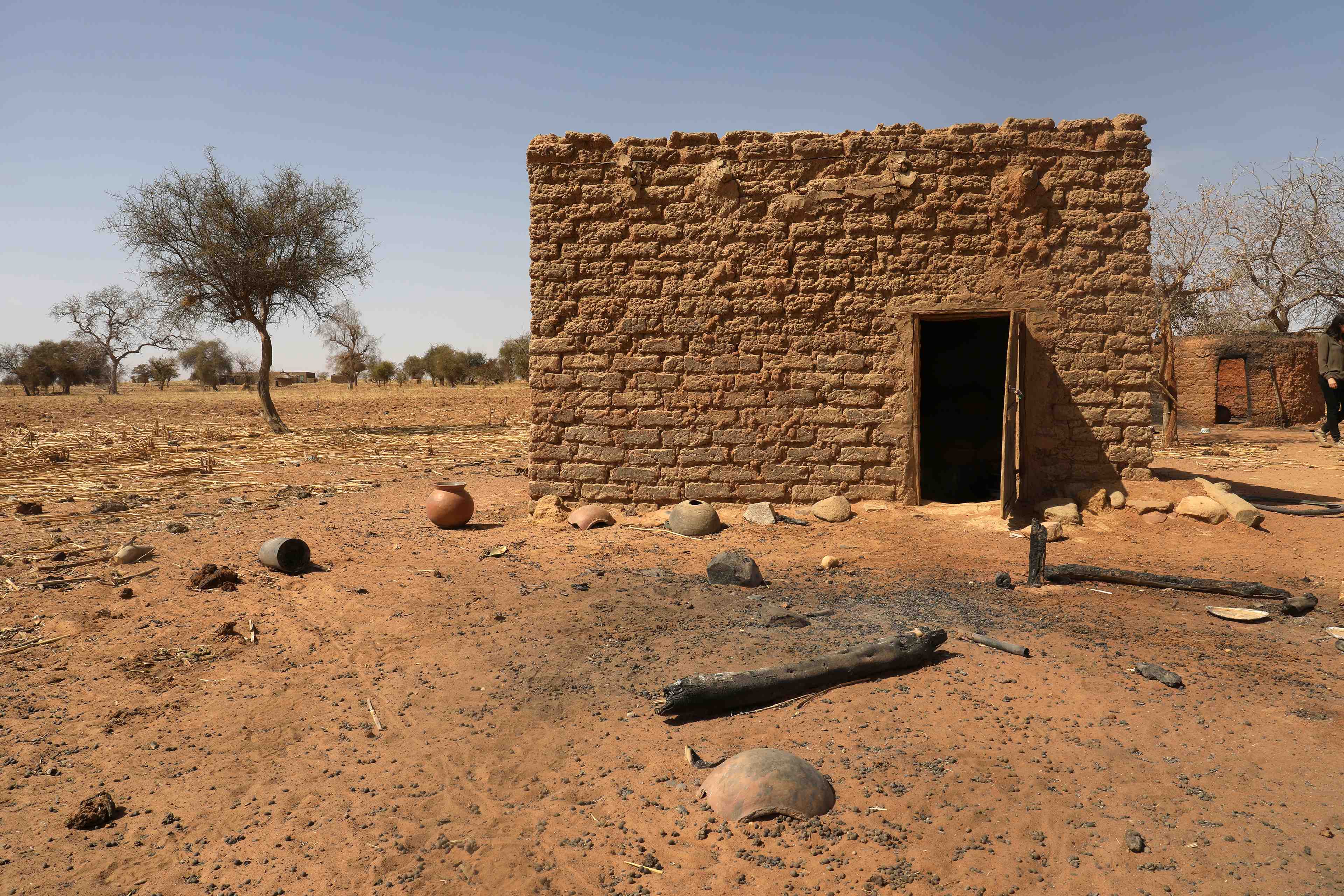Burkina faso: au moins 14 personnes tuees dans l'explosion d'un car