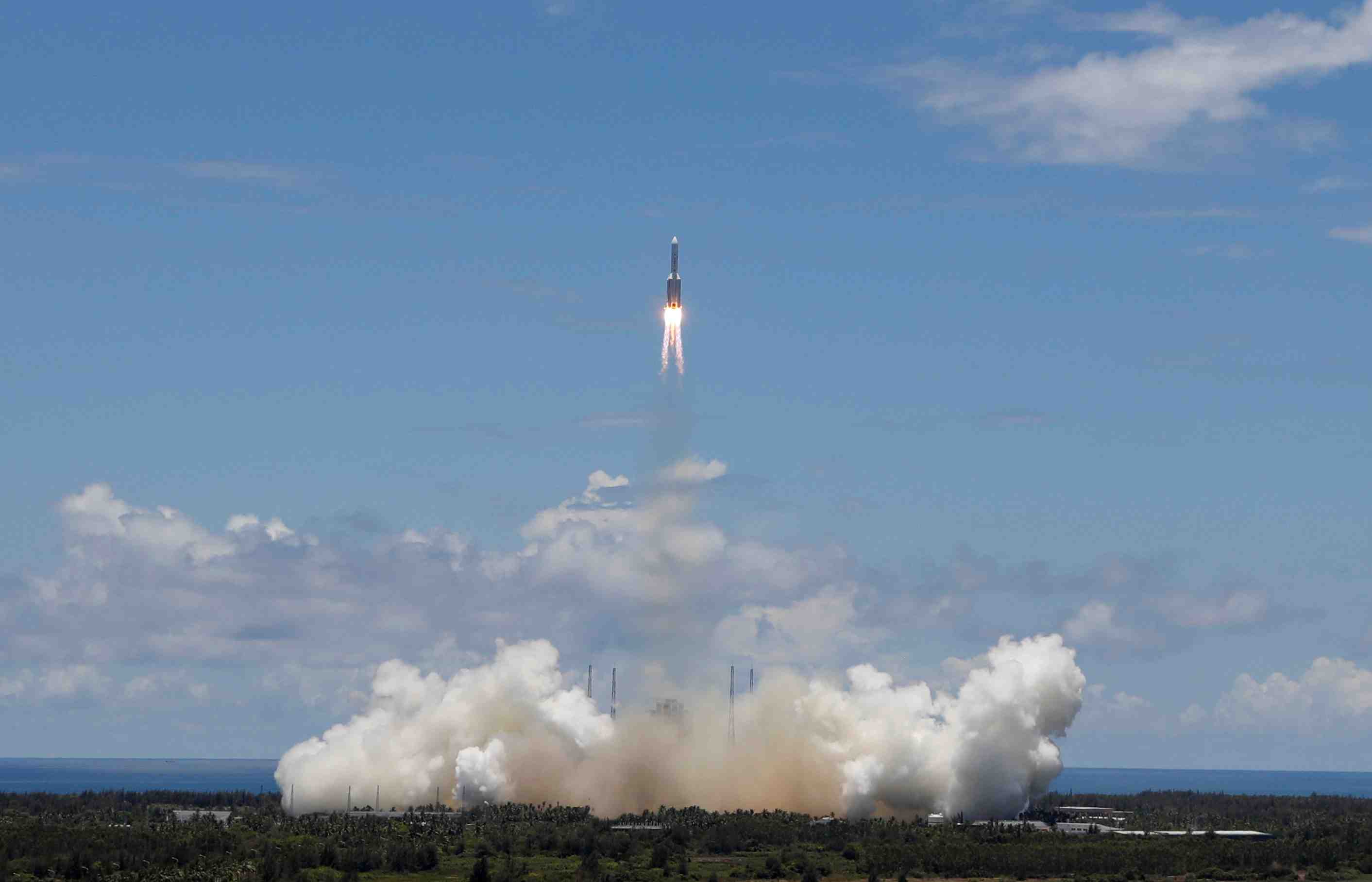 La chine a lance une fusee inhabitee a destination de mars