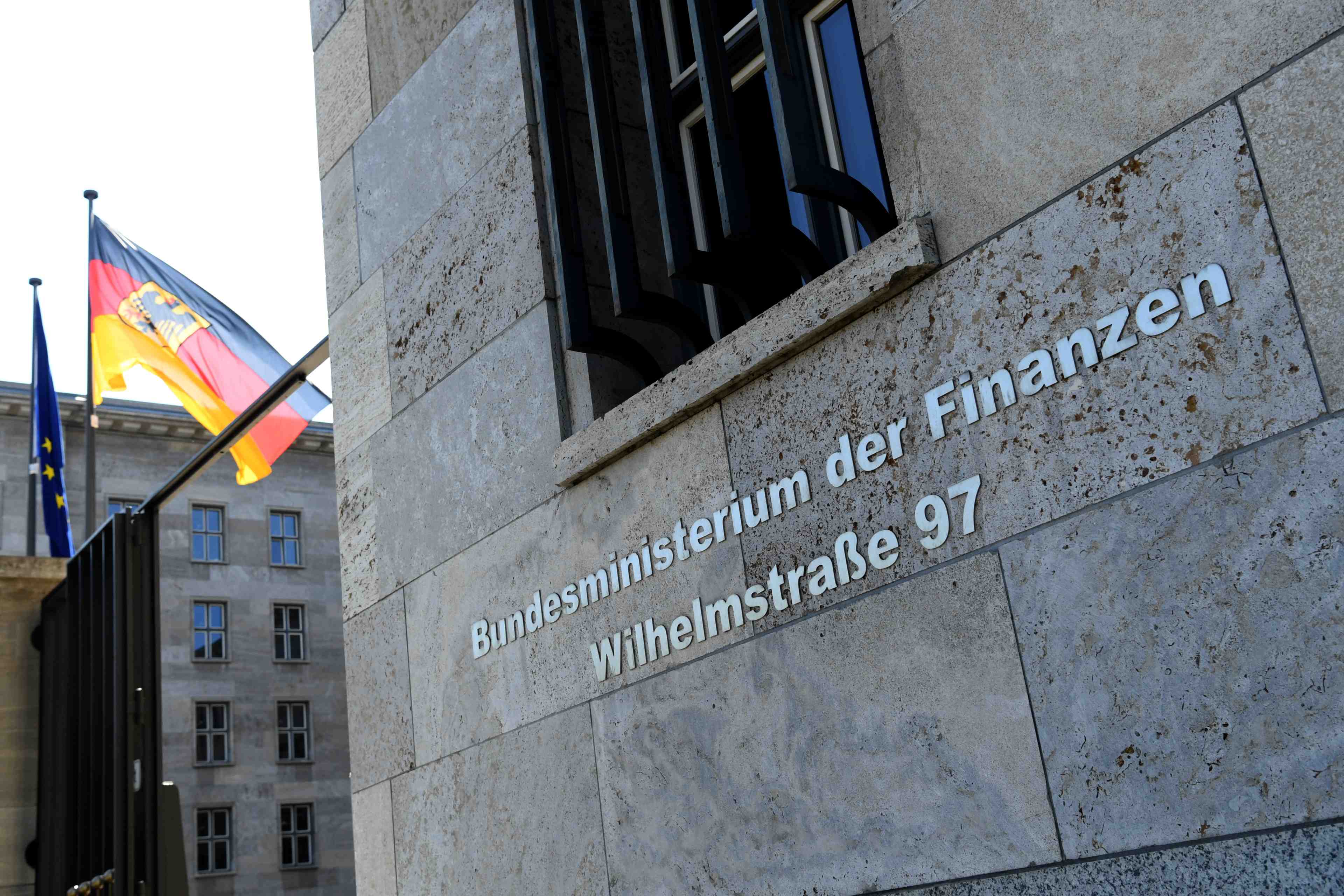 Allemagne: perquisition au ministere des finances dans une enquete pour blanchiment